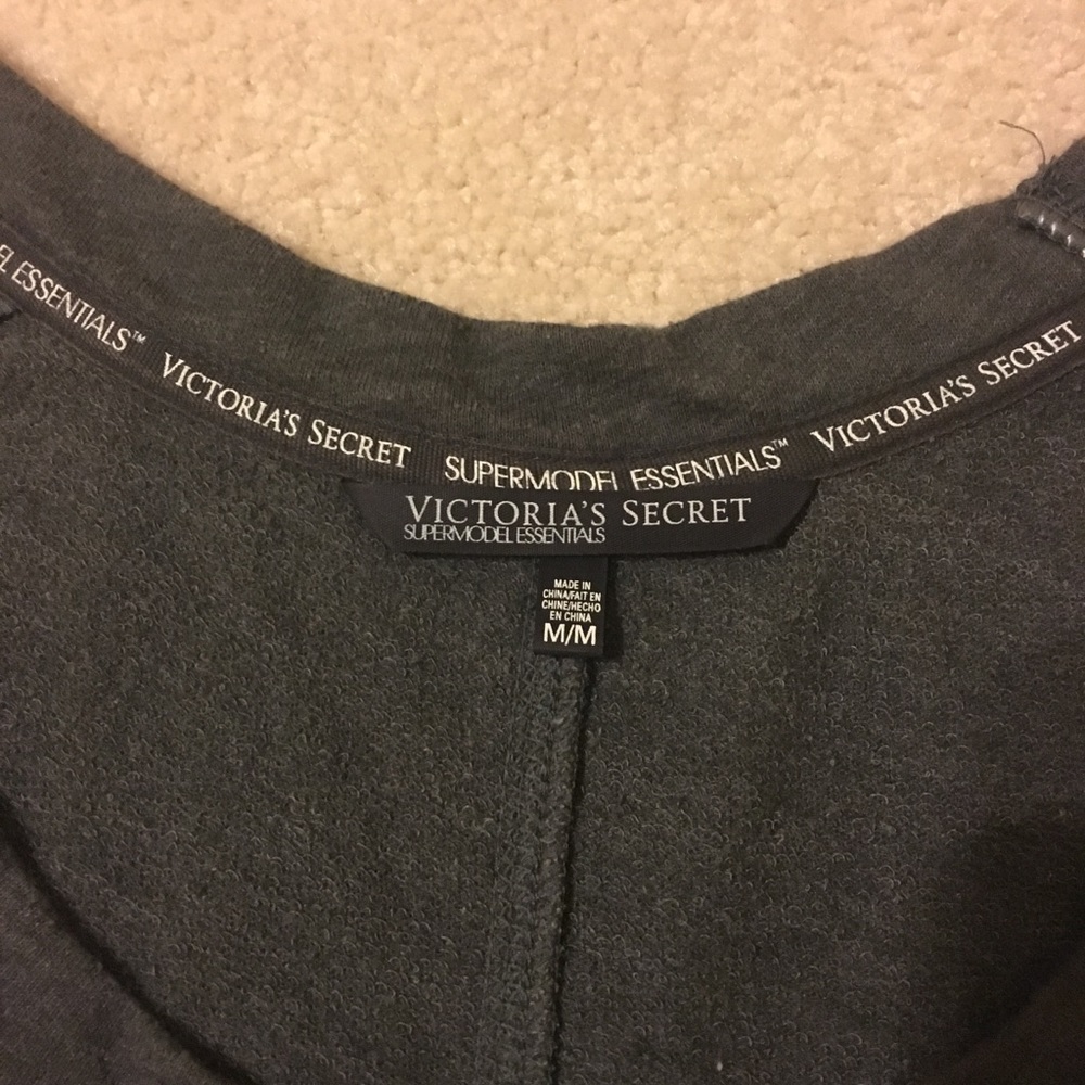 Victoria’s Secret sequin shoulder sweatshirt M - Picture 2 of 4